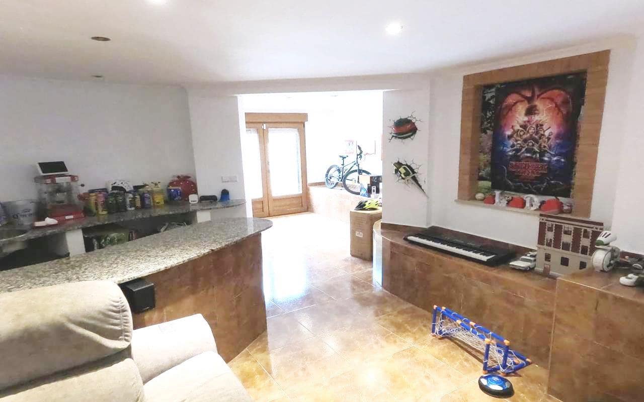 4 makuuhuone Huvila myytävänä paikassa Algorfa mukana uima-altaan 
autotalli - 359 900 € (Ref: 8936330)