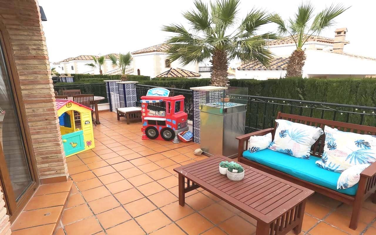 4 makuuhuone Huvila myytävänä paikassa Algorfa mukana uima-altaan 
autotalli - 359 900 € (Ref: 8936330)