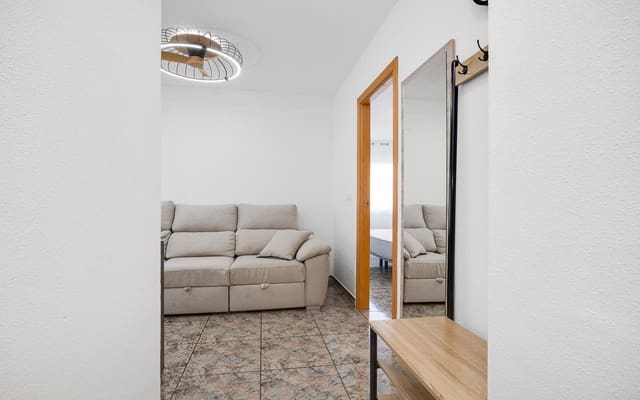 3 bedroom Apartment for sale in Torrevieja with pool garage - € 199,000 (Ref: 8938042)