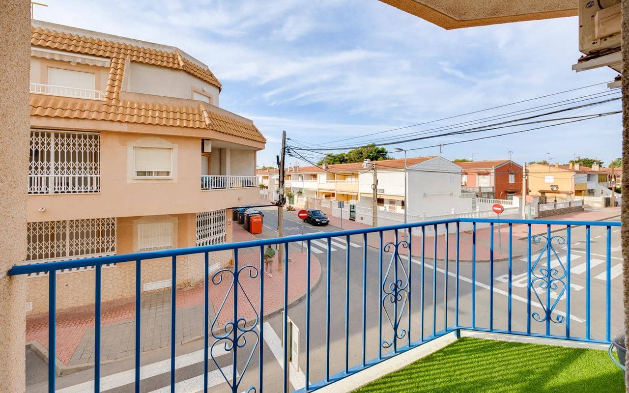 3 bedroom Apartment for sale in Torrevieja with pool garage - € 199,000 (Ref: 8938042)