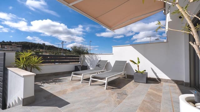 4 slaapkamer Villa te koop in Bigastro met zwembad garage - € 329.900 (Ref: 8948073)