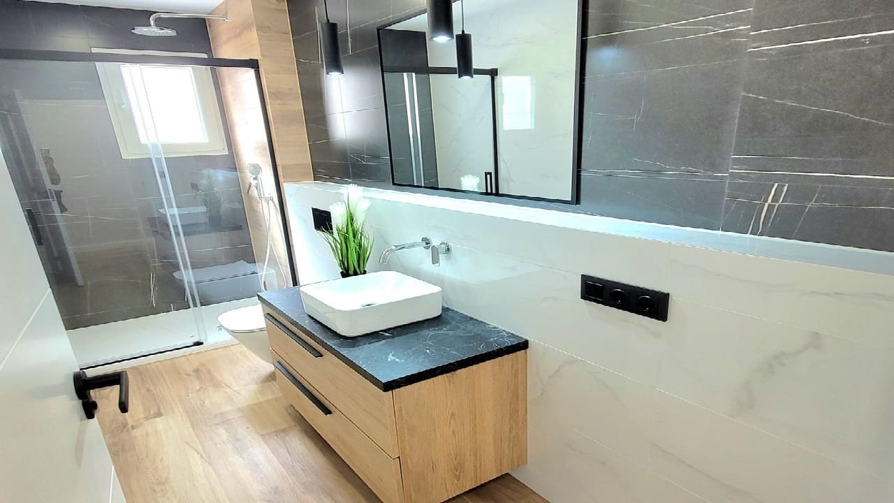 3 sovrum Lägenhet till salu i Torrevieja - 215 000 € (Ref: 8951228)