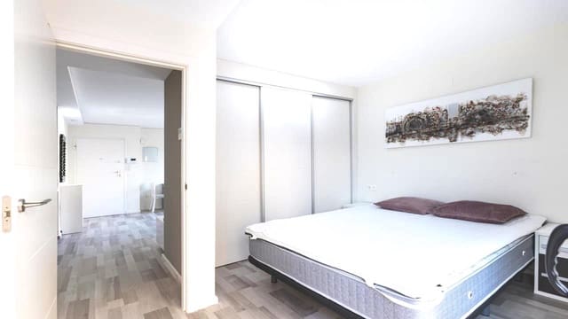 Apartamento de 1 habitación en Torrevieja en venta - 129.900 € (Ref: 8953756)