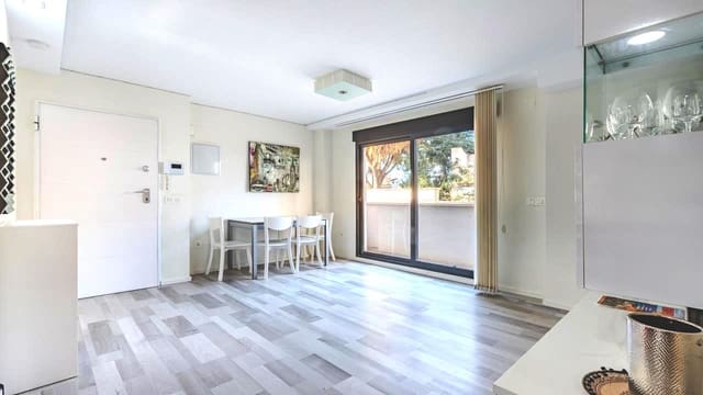 Apartamento de 1 habitación en Torrevieja en venta - 129.900 € (Ref: 8953756)