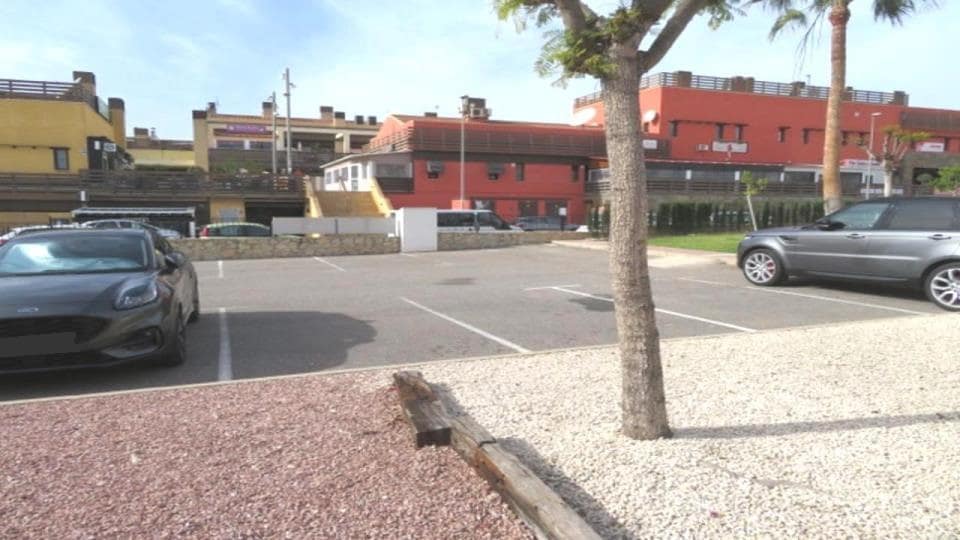 2 bedroom Bungalow for sale in Villamartin with pool garage - € 249,999 (Ref: 8956119)