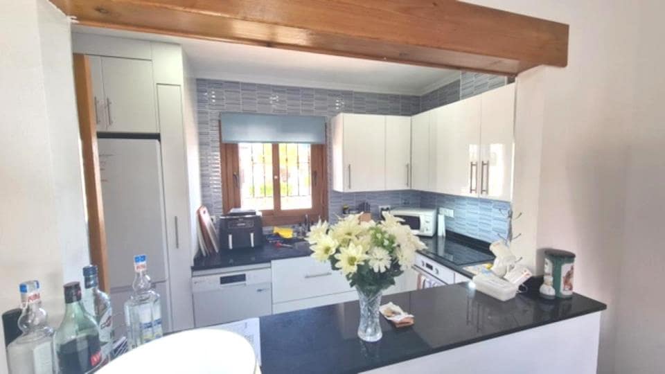 2 bedroom Bungalow for sale in Villamartin with pool garage - € 249,999 (Ref: 8956119)