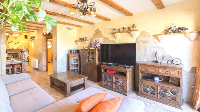 5 bedroom Villa for sale in Redován with pool garage - € 399,995 (Ref: 8956323)