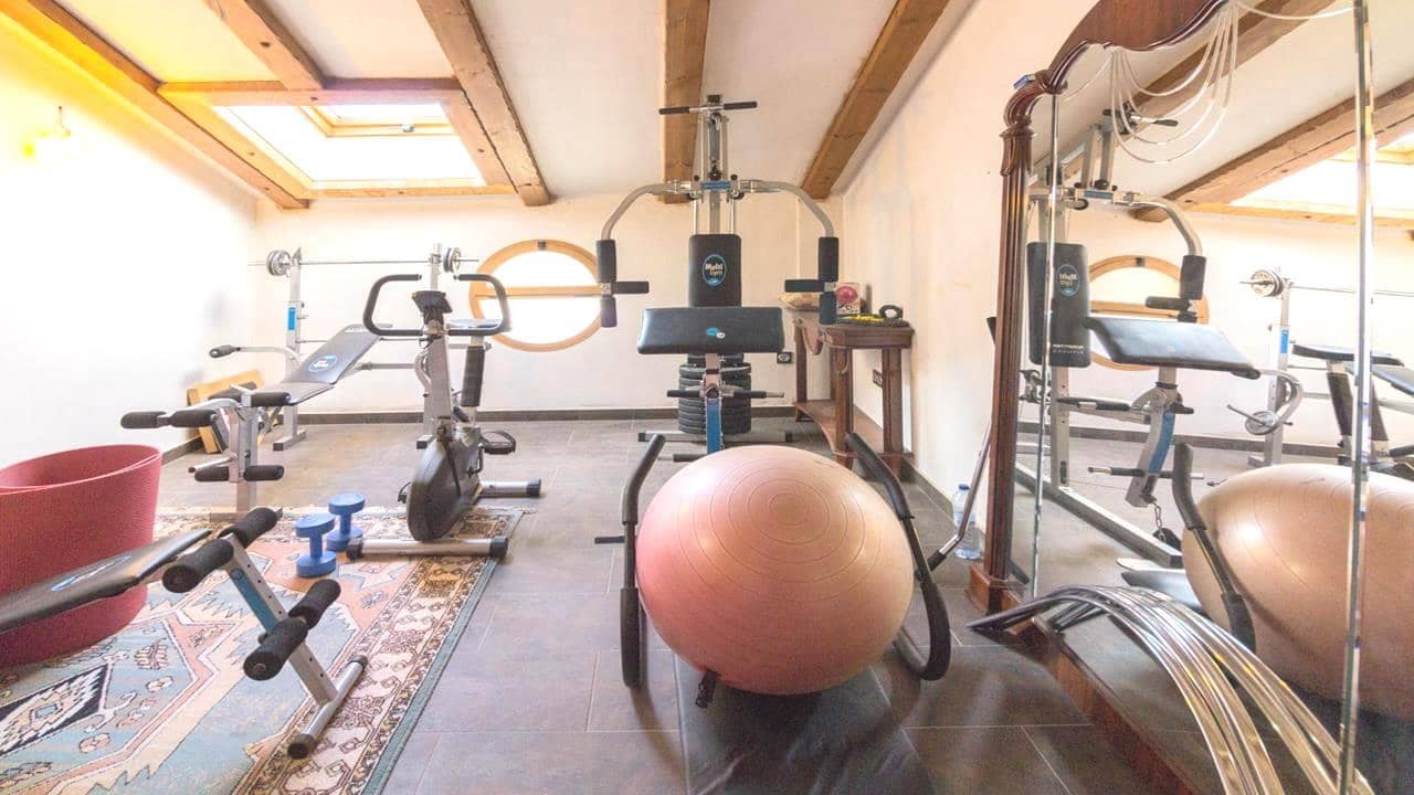 5 soveværelse Villa til salg i Redovan med swimmingpool garage - € 399.995 (Ref: 8956323)