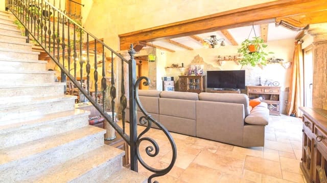 5 bedroom Villa for sale in Redován with pool garage - € 399,995 (Ref: 8956323)