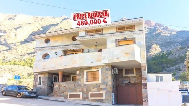 5 bedroom Villa for sale in Redován with pool garage - € 399,995 (Ref: 8956323)