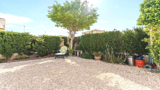 4 soveværelse Villa til salg i Punta Prima, Torrevieja med swimmingpool garage - € 329.000 (Ref: 8956478)