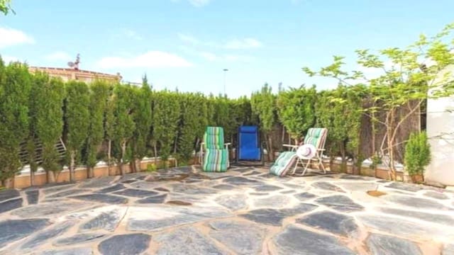 4 soveværelse Villa til salg i Punta Prima, Torrevieja med swimmingpool garage - € 329.000 (Ref: 8956478)