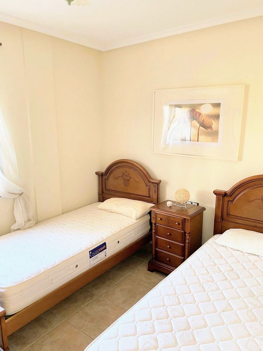 3 camera da letto Villa in vendita in Villamartin con piscina garage - 355.000 € (Rif: 8977291)