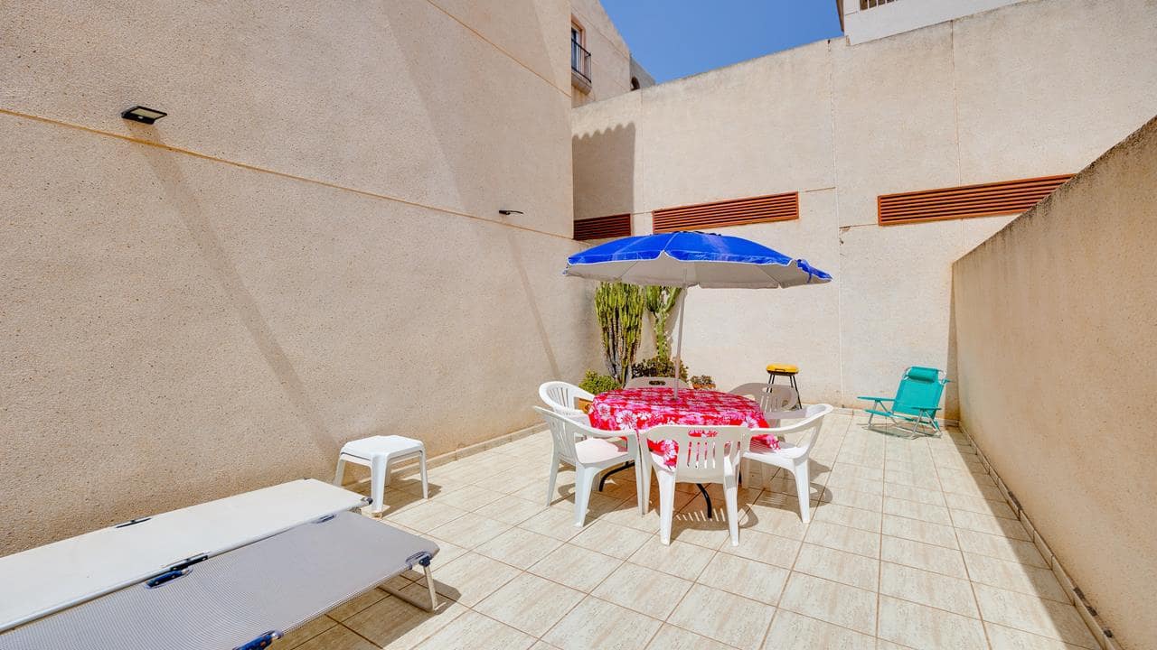 3 soveværelse Lejlighed til salg i Villamartin med swimmingpool garage - € 195.100 (Ref: 8977292)