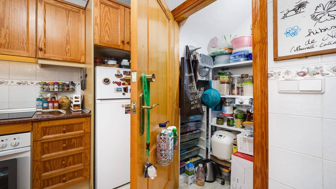 3 soveværelse Lejlighed til salg i Villamartin med swimmingpool garage - € 195.100 (Ref: 8977292)