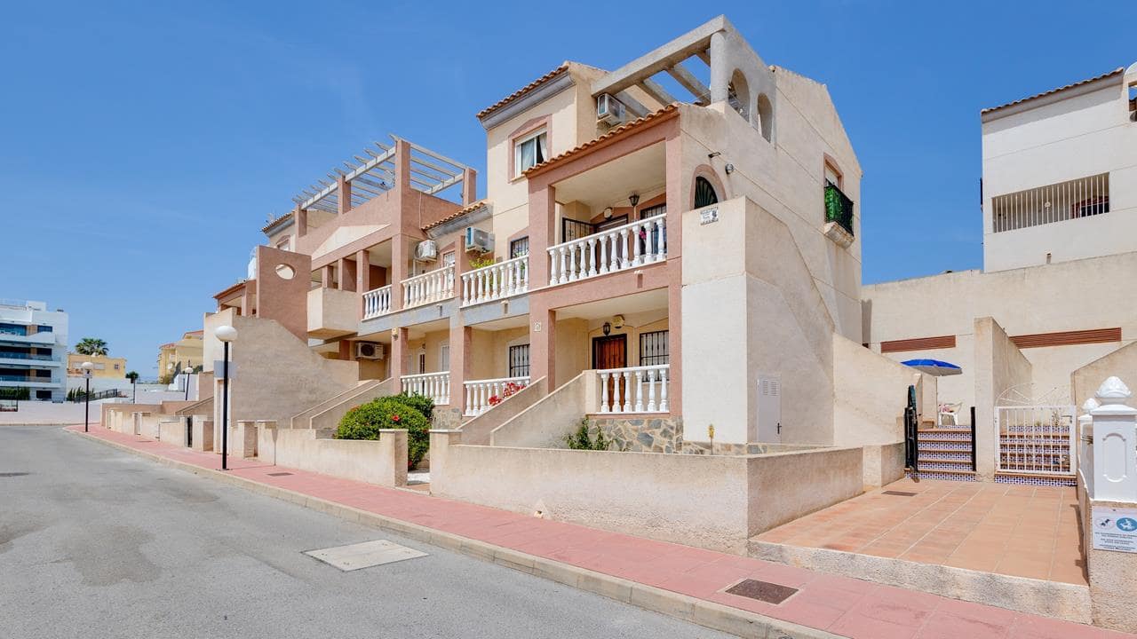 3 soveværelse Lejlighed til salg i Villamartin med swimmingpool garage - € 195.100 (Ref: 8977292)