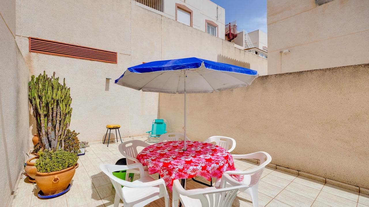 3 soveværelse Lejlighed til salg i Villamartin med swimmingpool garage - € 195.100 (Ref: 8977292)