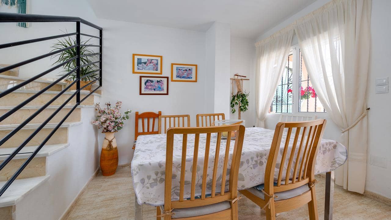 3 soveværelse Lejlighed til salg i Villamartin med swimmingpool garage - € 195.100 (Ref: 8977292)