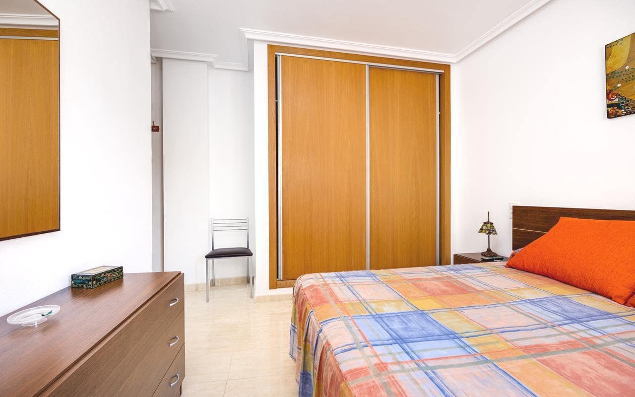 2 soverom Penthouse til salgs i Torrevieja - € 145 995 (Ref: 8981834)