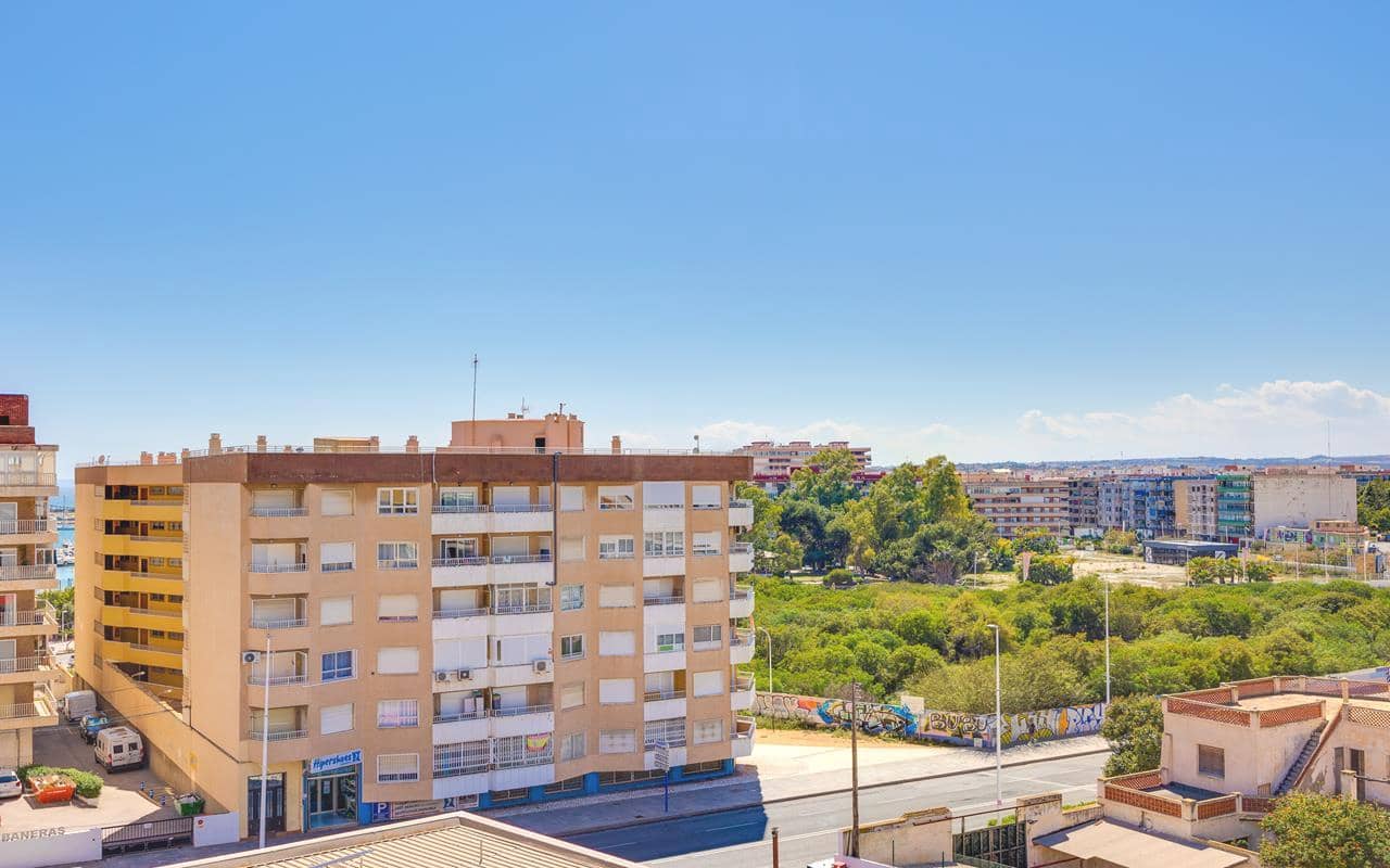 2 soverom Penthouse til salgs i Torrevieja - € 145 995 (Ref: 8981834)