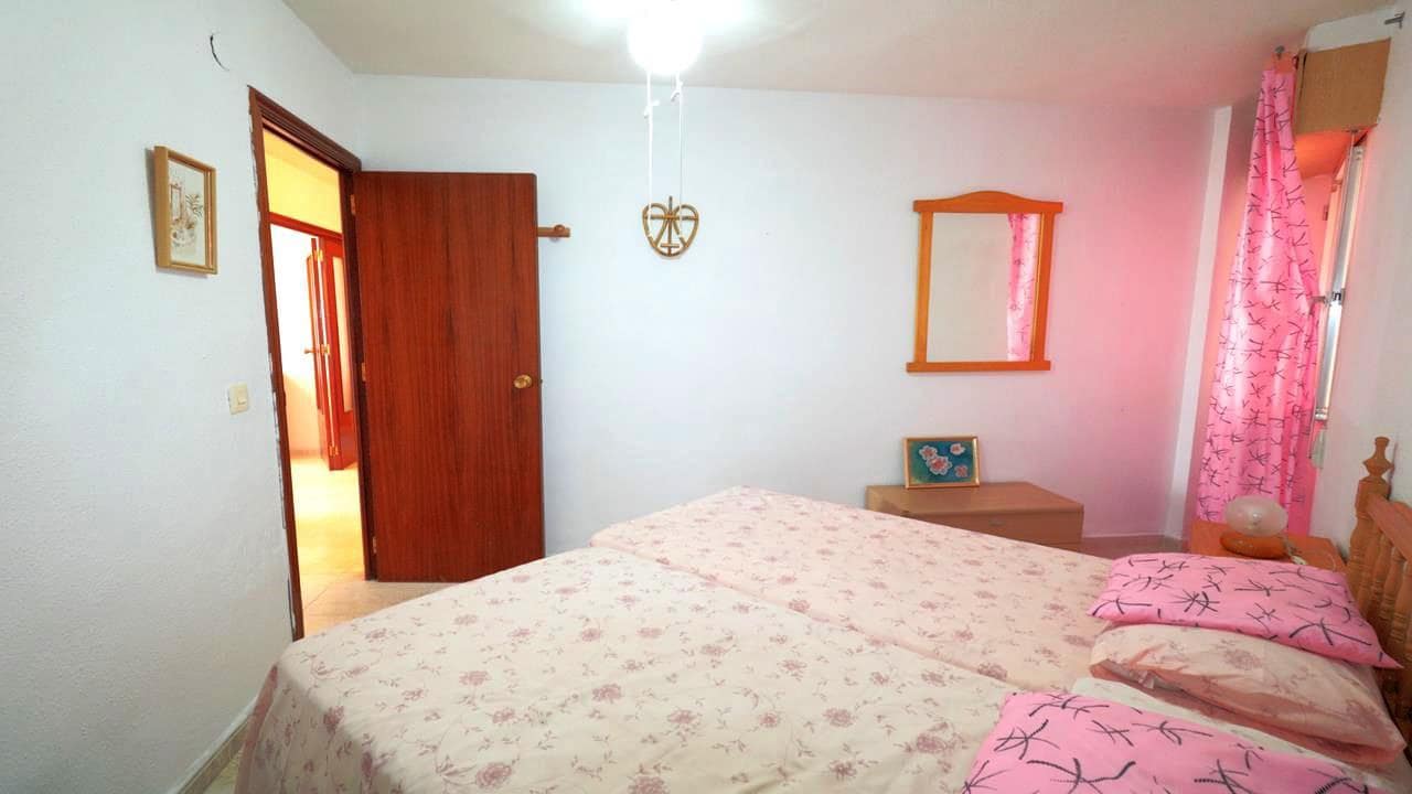 3 quarto Apartamento para venda em Torrevieja com piscina - 153 000 € (Ref: 8997441)