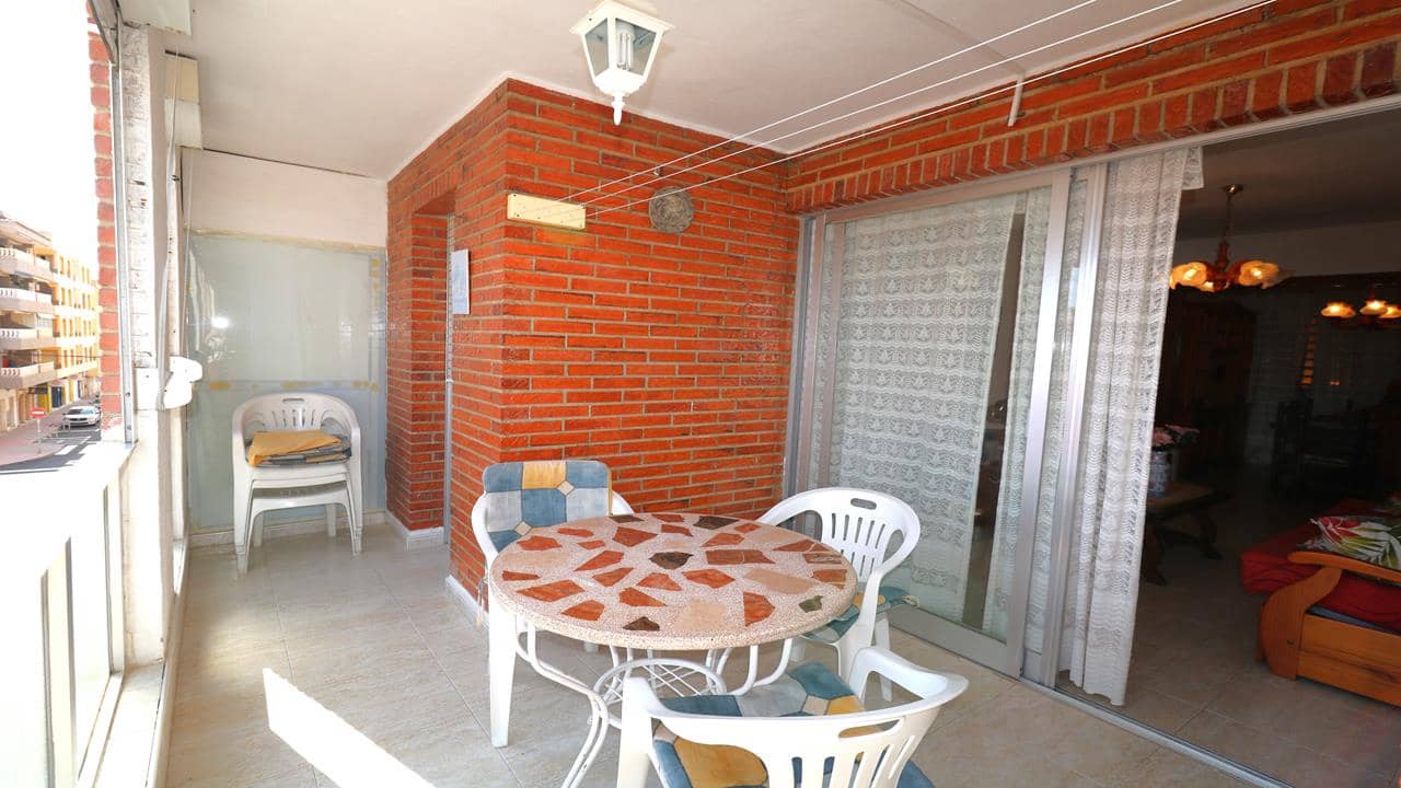 3 quarto Apartamento para venda em Torrevieja com piscina - 153 000 € (Ref: 8997441)