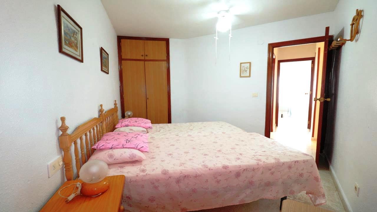3 quarto Apartamento para venda em Torrevieja com piscina - 153 000 € (Ref: 8997441)