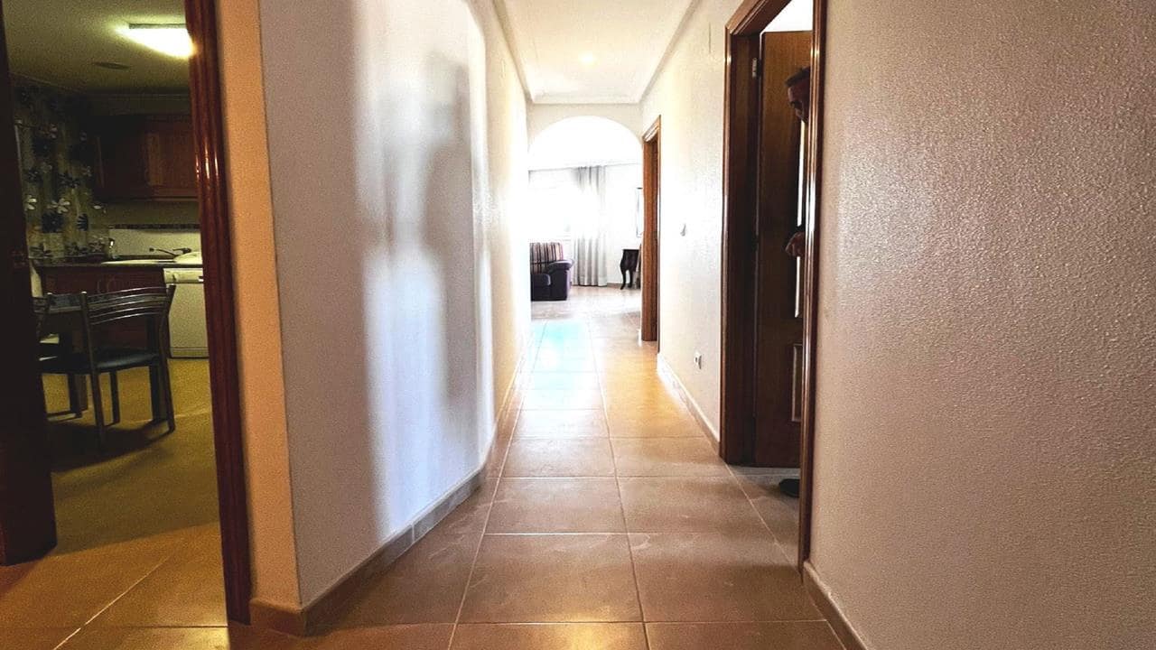 3 quarto Apartamento para venda em Torrevieja com garagem - 450 000 € (Ref: 8997714)