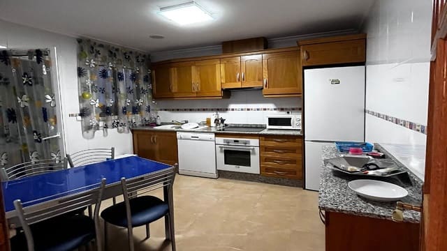 3 quarto Apartamento para venda em Torrevieja com garagem - 450 000 € (Ref: 8997714)
