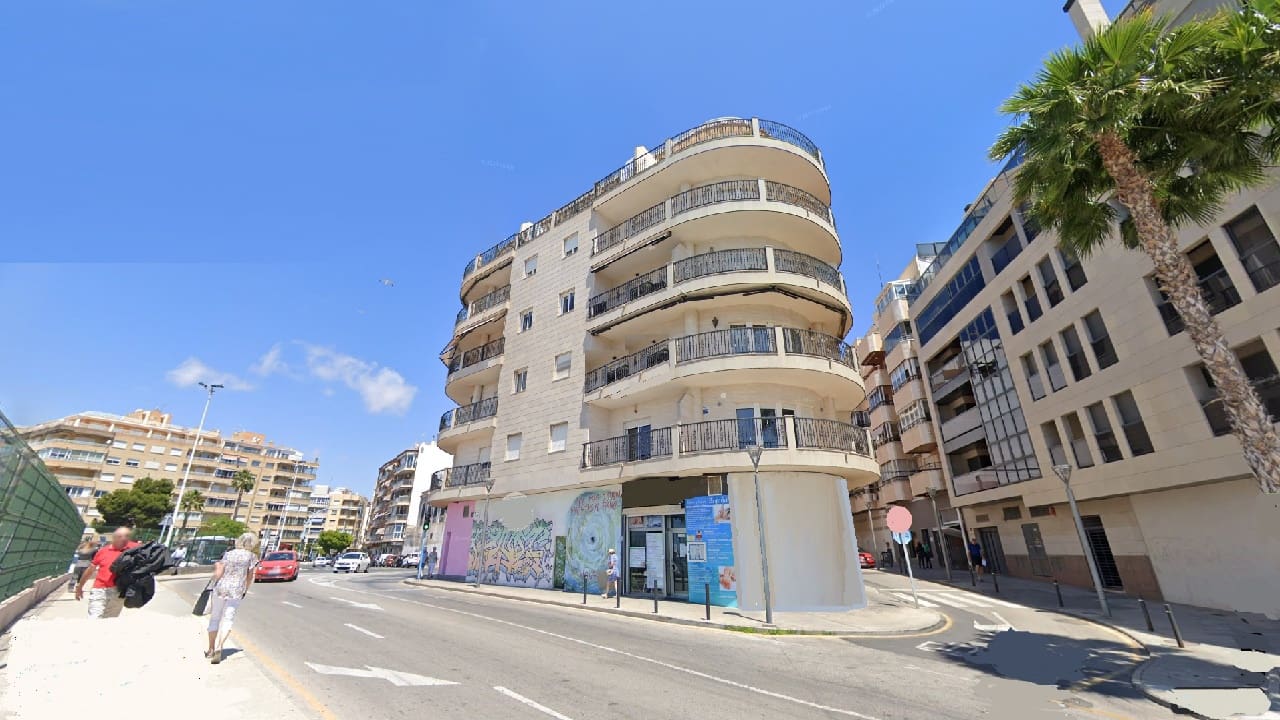 3 quarto Apartamento para venda em Torrevieja com garagem - 450 000 € (Ref: 8997714)