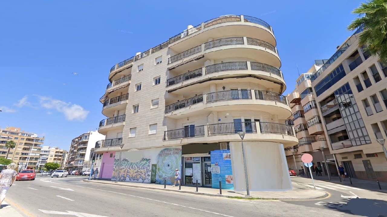 3 quarto Apartamento para venda em Torrevieja com garagem - 450 000 € (Ref: 8997714)