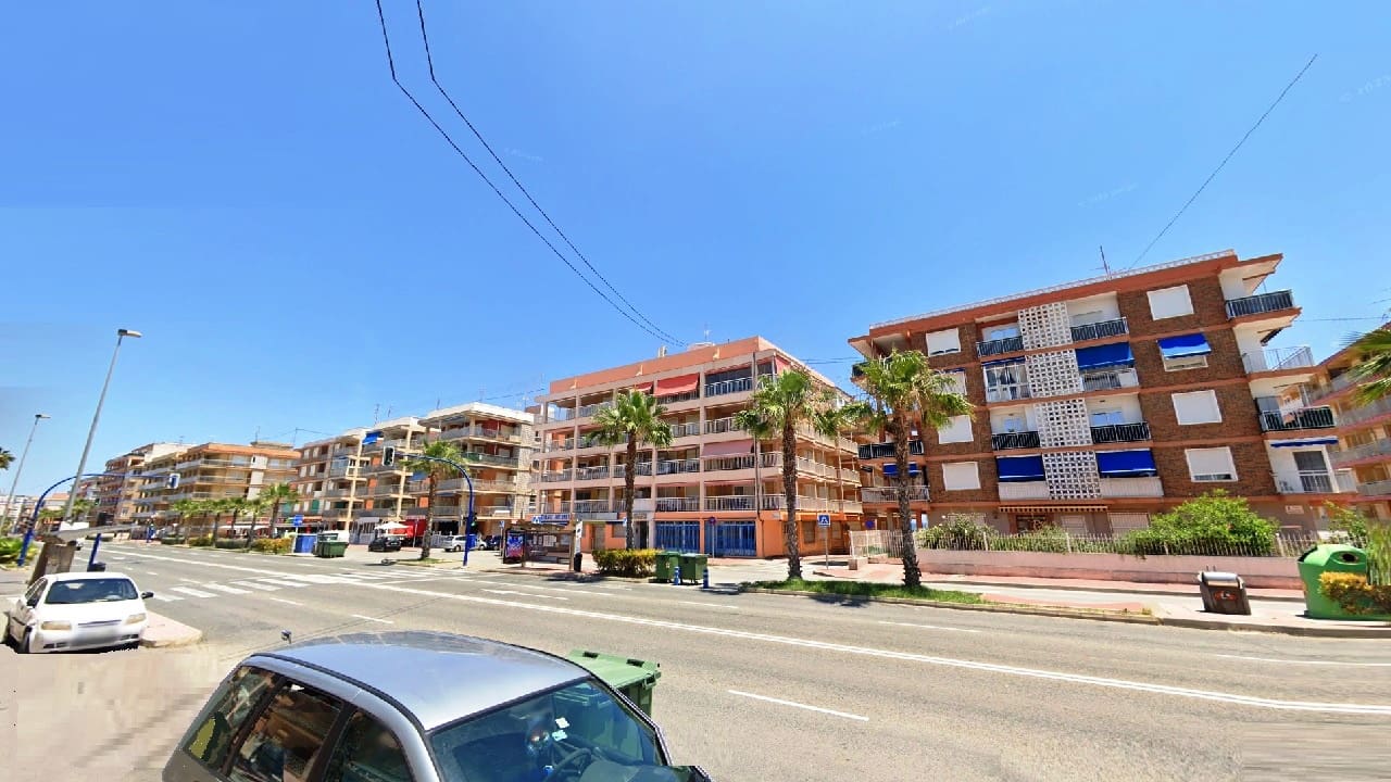 3 quarto Apartamento para venda em Torrevieja - 207 000 € (Ref: 9000270)