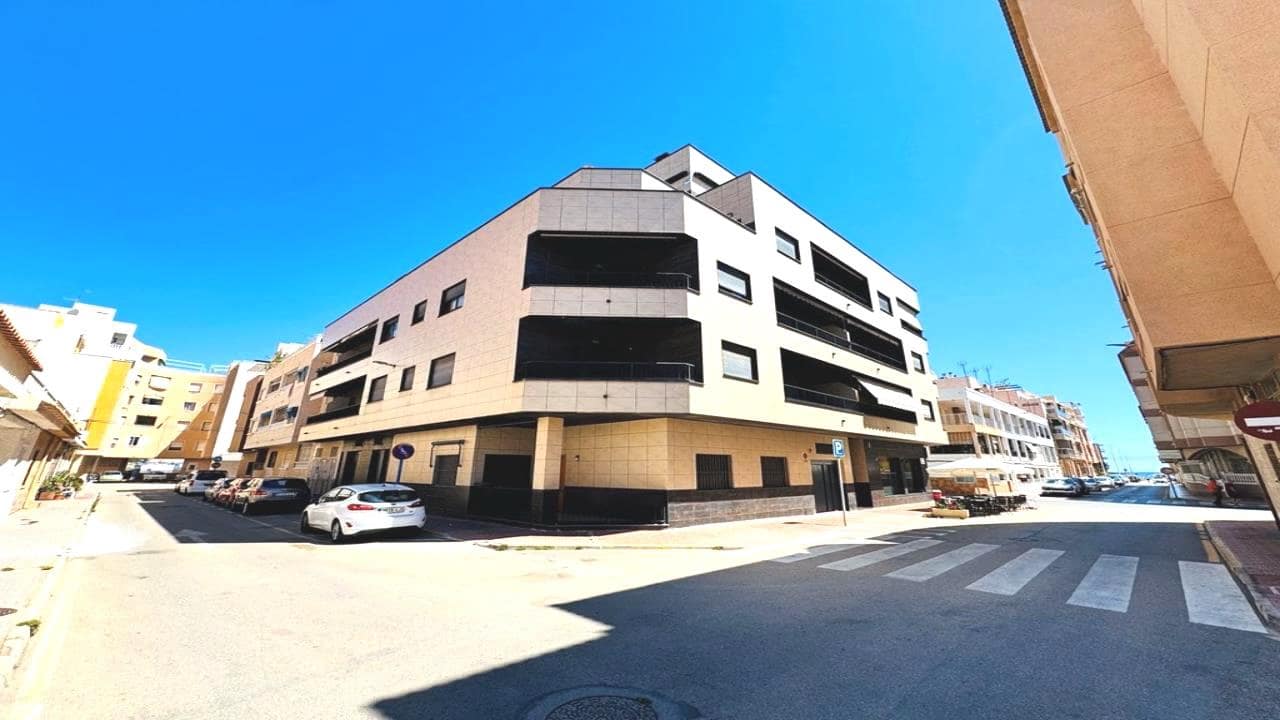 2 soveværelse Lejlighed til salg i La Mata med garage - € 170.000 (Ref: 9019537)