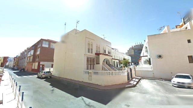 3 soveværelse Byhus til salg i La Mata, Torrevieja med garage - € 159.000 (Ref: 9019654)