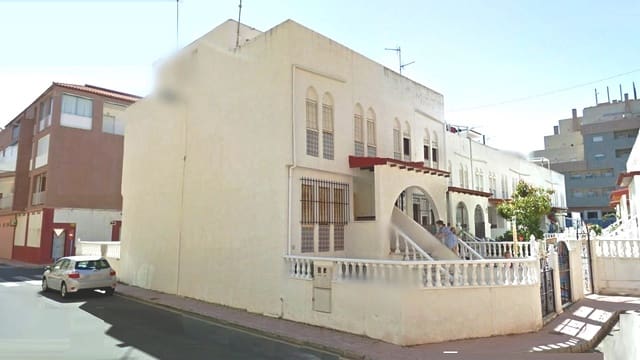 3 soveværelse Byhus til salg i La Mata, Torrevieja med garage - € 159.000 (Ref: 9019654)