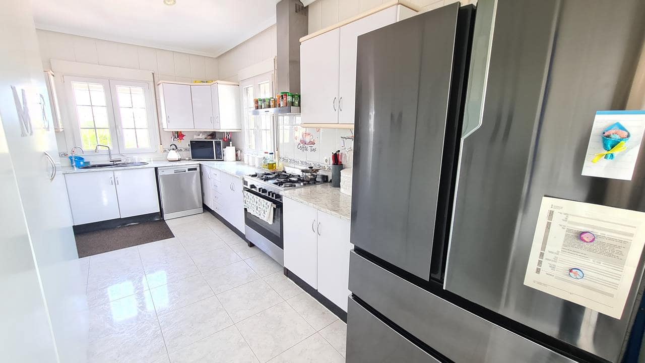 3 soveværelse Villa til salg i La Marina med swimmingpool garage - € 450.000 (Ref: 9035604)