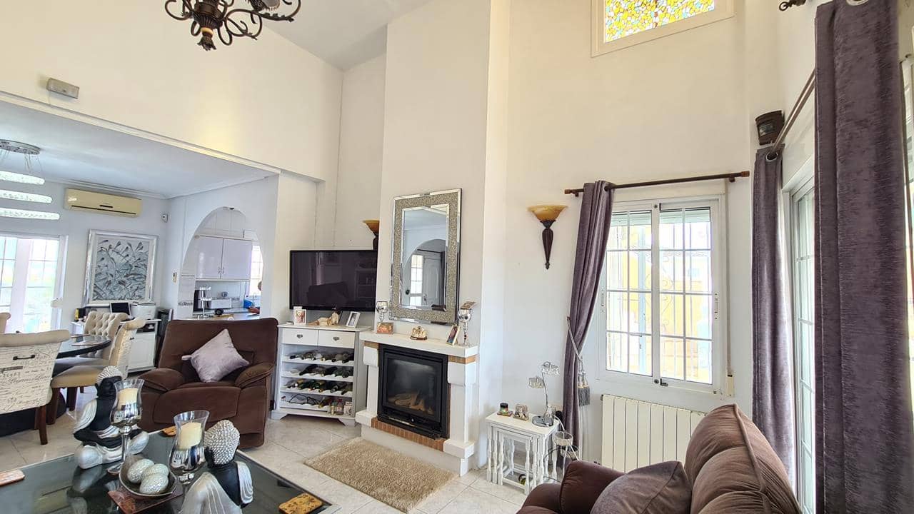 3 soveværelse Villa til salg i La Marina med swimmingpool garage - € 450.000 (Ref: 9035604)