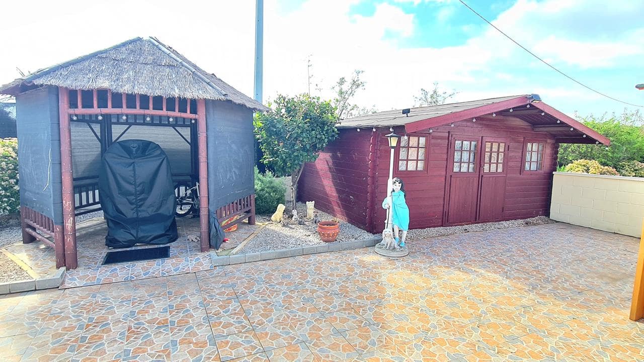 3 soveværelse Villa til salg i La Marina med swimmingpool garage - € 450.000 (Ref: 9035604)