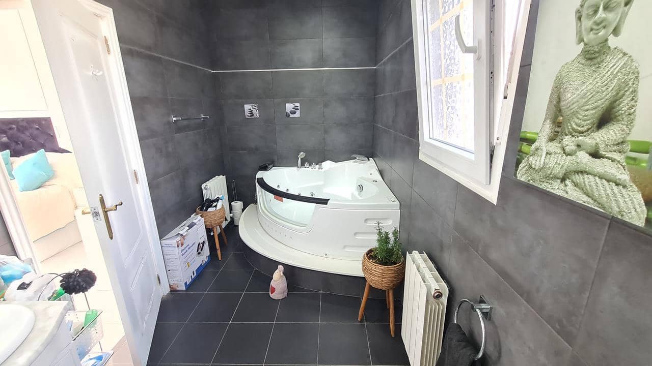 3 soveværelse Villa til salg i La Marina med swimmingpool garage - € 450.000 (Ref: 9035604)