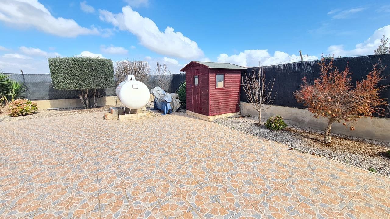 3 soveværelse Villa til salg i La Marina med swimmingpool garage - € 450.000 (Ref: 9035604)