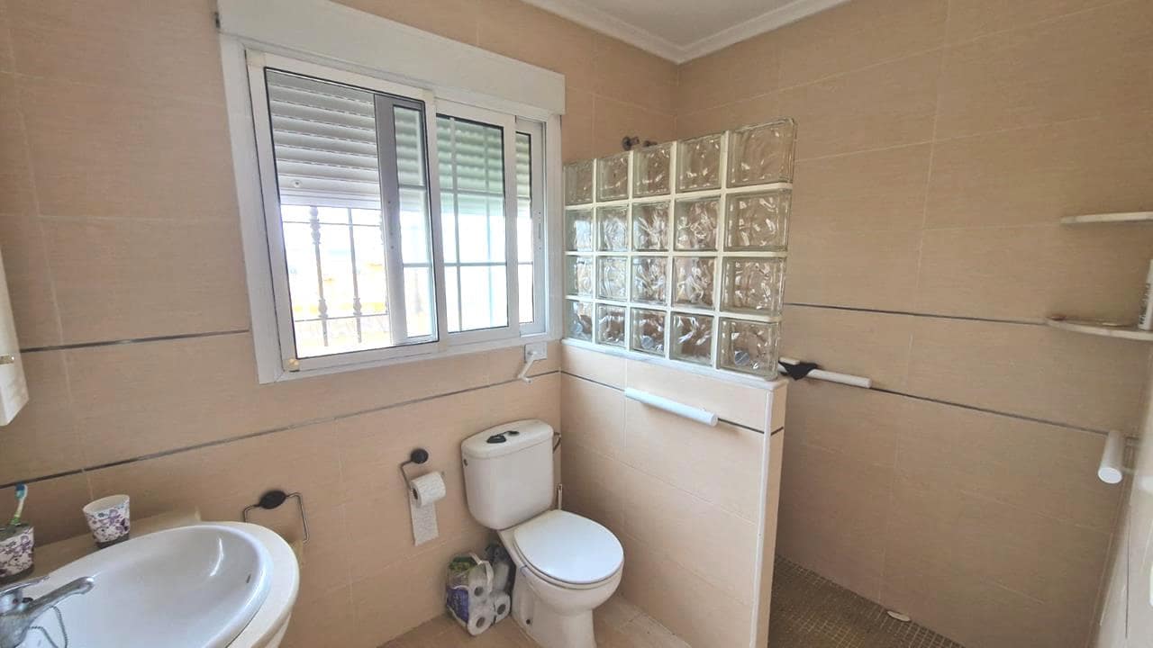 3 soveværelse Villa til salg i Catral med swimmingpool garage - € 349.950 (Ref: 9047087)