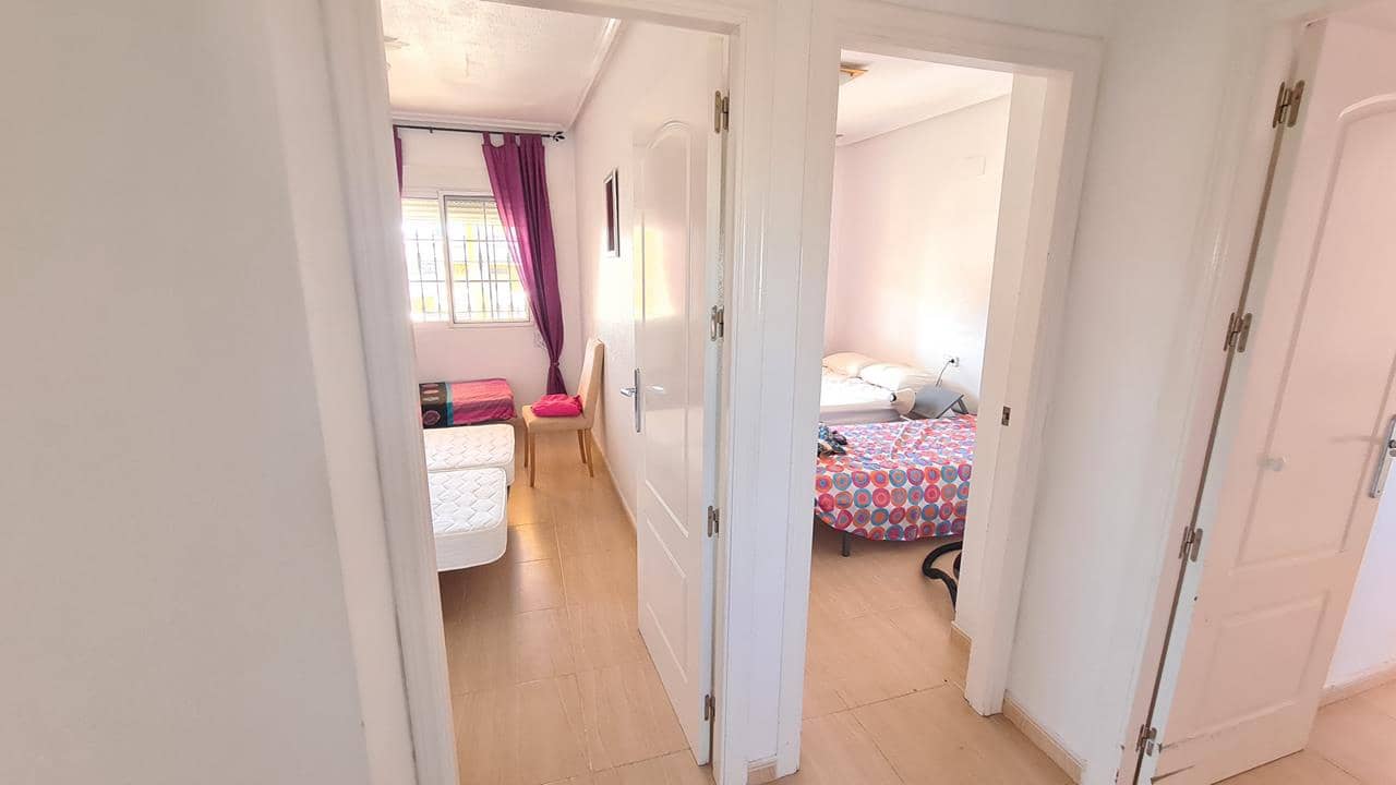 3 soveværelse Villa til salg i Catral med swimmingpool garage - € 349.950 (Ref: 9047087)