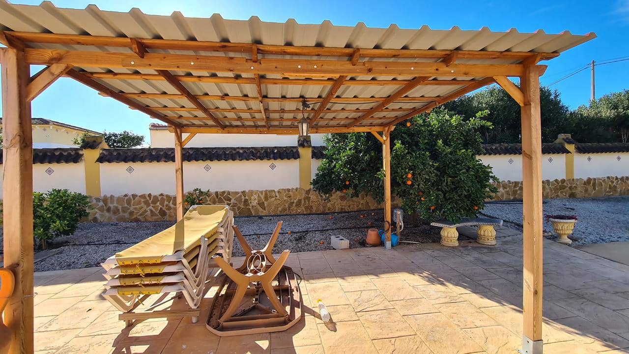 3 soveværelse Villa til salg i Catral med swimmingpool garage - € 349.950 (Ref: 9047087)