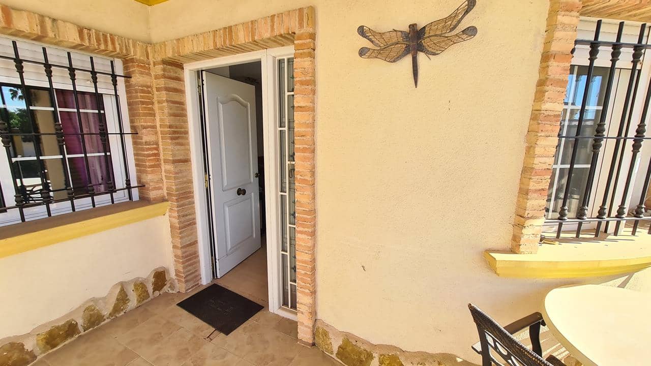 3 soveværelse Villa til salg i Catral med swimmingpool garage - € 349.950 (Ref: 9047087)