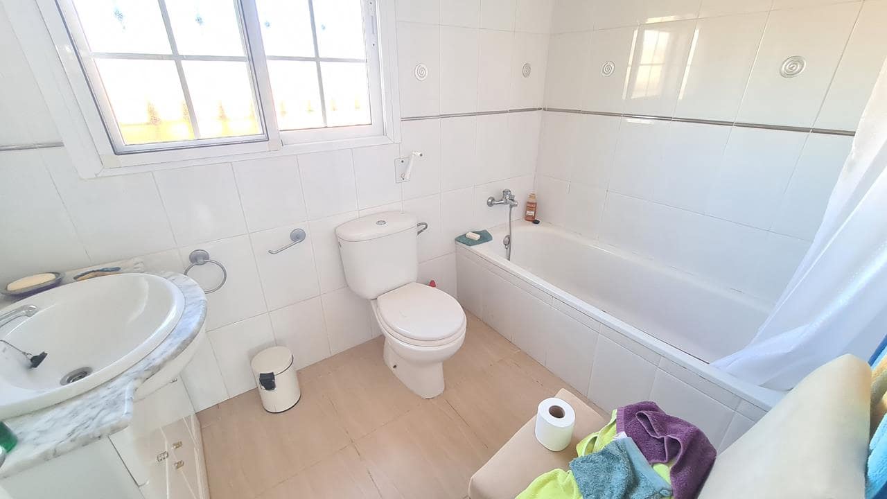 3 soveværelse Villa til salg i Catral med swimmingpool garage - € 349.950 (Ref: 9047087)