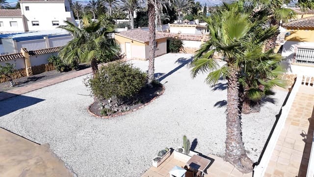 3 sovrum Villa till salu i Catral med pool garage - 349 950 € (Ref: 9047087)