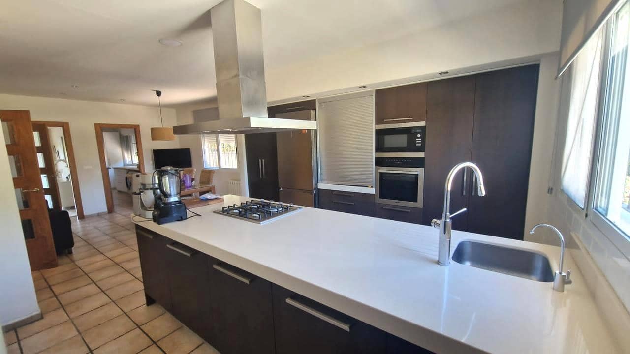 4 soveværelse Villa til salg i Santa Pola med swimmingpool garage - € 635.000 (Ref: 9047166)