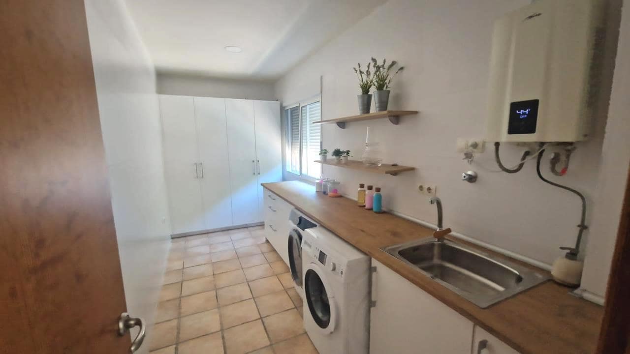 4 soveværelse Villa til salg i Santa Pola med swimmingpool garage - € 635.000 (Ref: 9047166)