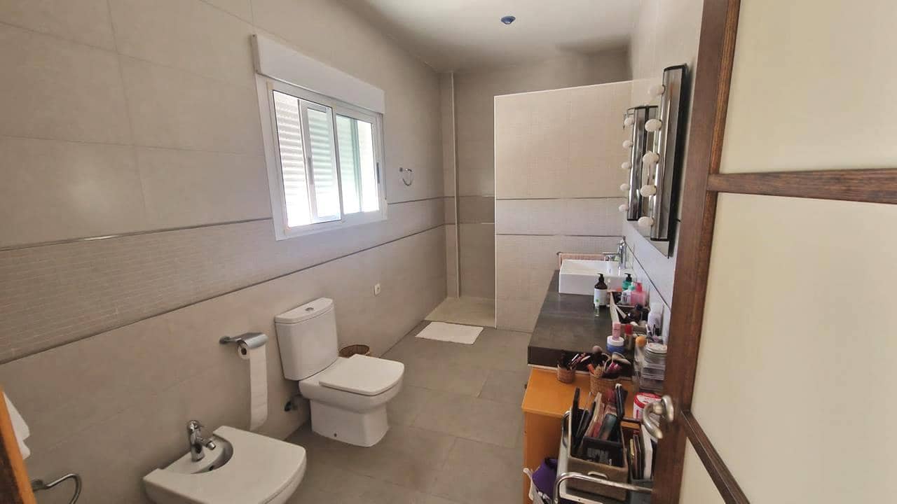 4 soveværelse Villa til salg i Santa Pola med swimmingpool garage - € 635.000 (Ref: 9047166)