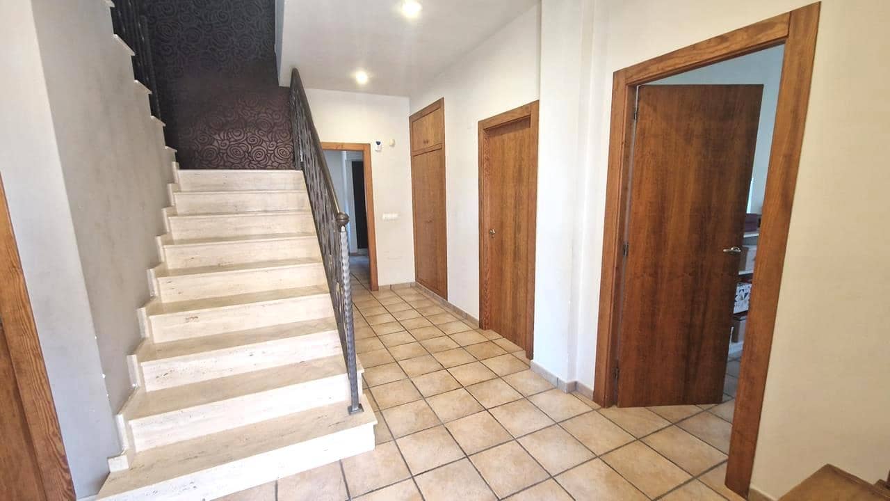 4 soveværelse Villa til salg i Santa Pola med swimmingpool garage - € 635.000 (Ref: 9047166)